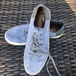 💥3 for $20 Toms shoes Grey lace-up Oxford W 7.5